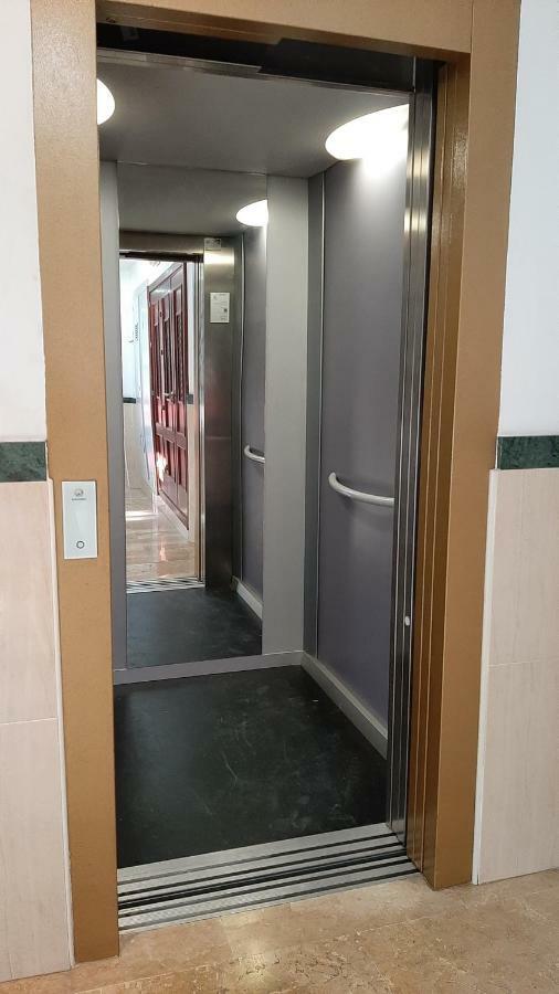 Loft Centrico En Ronda Cercano Al Tajo Y Plaza De Toros Con Wifi Y Parking Opcional Exterior photo